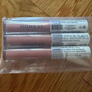 Honest hydrating liquid lipstick matte off duty clean ingredients